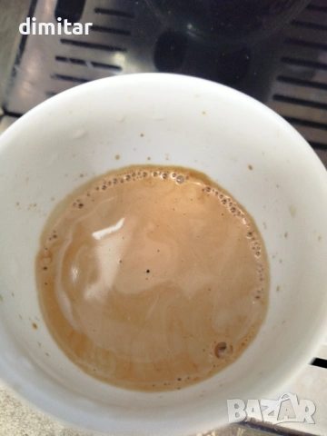 Кафе автомат Delonghi AUTENTICA , снимка 8 - Кафемашини - 53869463