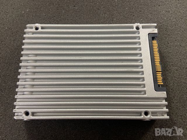 Intel DC P3500 Series 800GB NVMe PCIe 3.0 2.5" U.2 SSD, снимка 2 - Твърди дискове - 46445481