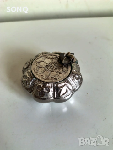 Страхотен Стар Джобен Пепелник, снимка 3 - Антикварни и старинни предмети - 53731950