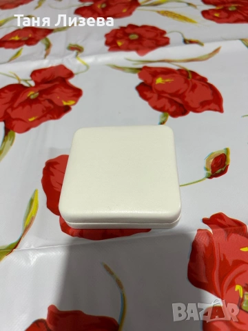 Сребърен медал за Осми март, снимка 6 - Нумизматика и бонистика - 53566429