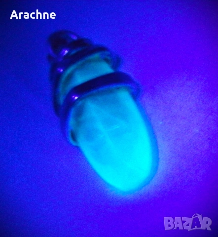 Рядък медальон-ураново стъкло,сребро от Fenton glass,USA, снимка 2 - Колиета, медальони, синджири - 41873992