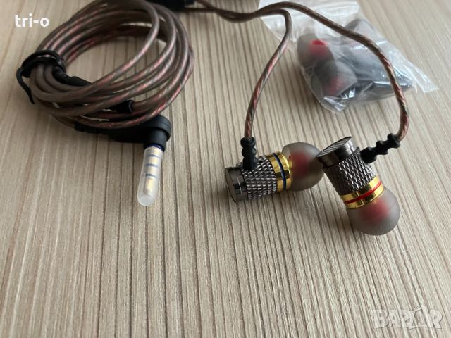 QKZ Метални бас стерео кабелни слушалки, снимка 5 - Слушалки и портативни колонки - 45567749
