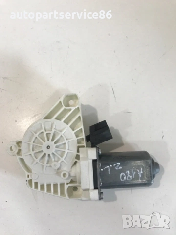 Мотор за заден ляв прозорец за Mercedes A Class W169 (2006) A1698201942, снимка 2 - Части - 54090190