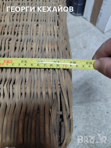 голям плетен куфар в много добро състояние и кръгла маса, снимка 3 - Антикварни и старинни предмети - 53299459