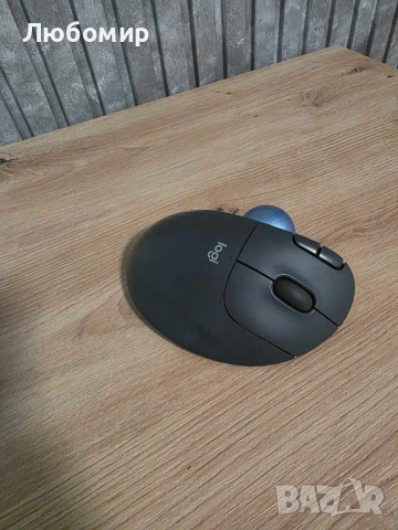 Ергономична мишка Logitech ERGO M575, снимка 2 - Клавиатури и мишки - 53774257