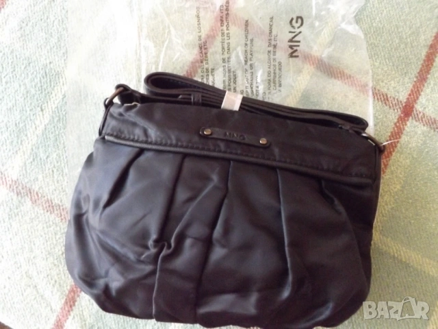 Дамска чанта Mango чантичка през рамо, снимка 2 - Чанти - 53625531