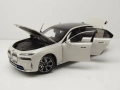 BMW i7 2022 - мащаб 1:18 на Minichamps моделът е нов в кутия, снимка 14