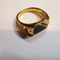 Уникален позлатен пръстен с черен камък и цирконий, снимка 2 - Пръстени - 45449531