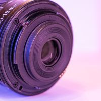 Продавам широкоъгълен обектив Canon EF-S 10-18mm f/4.5-5.6 IS STM, снимка 4 - Обективи и филтри - 45453608