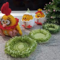 Великденски подаръци. Петел + 2 пиленце на тревата. Плетена играчка. Ръчно изработени., снимка 4 - Плюшени играчки - 45253239