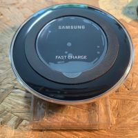 Бързо безжично зарядно оригинален Samsung fast charge wireless, снимка 1 - Безжични зарядни - 45404625