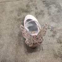 Детски елегантни обувки в розово с токче/пеперуда /К699, снимка 4 - Детски обувки - 45451172