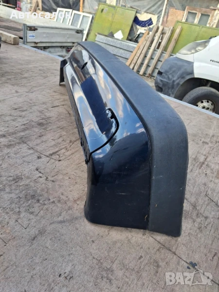 Задна броня за Фолксваген Голф 3 1992г., снимка 1