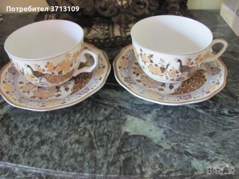 Колекционерски японски чашки чай ,маркирани костен порцелан, снимка 1