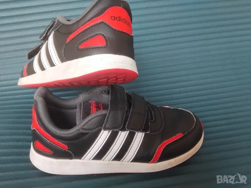 ADIDAS 100% оригинални детски маратонки, 32 номер , снимка 1