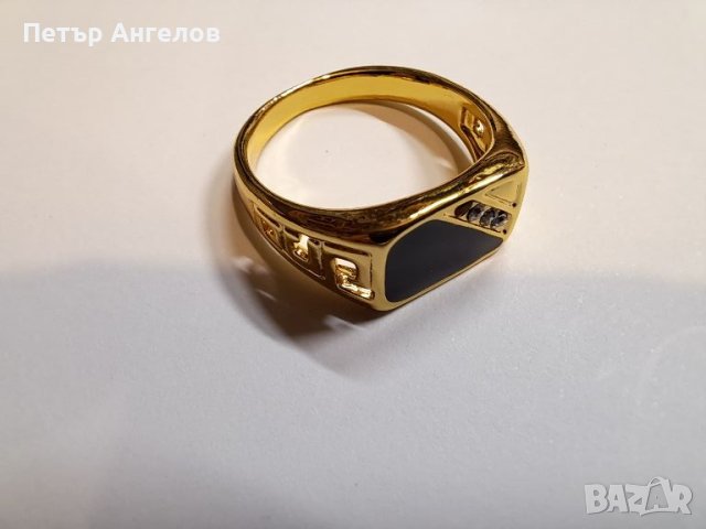Уникален позлатен пръстен с черен камък и цирконий, снимка 2 - Пръстени - 45449531