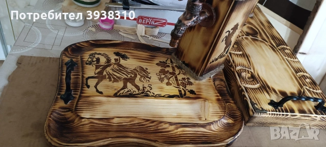 Налично от 60 на 50 евро -Диспенсър с чешмичка за бутилка с питие и дъска за сервиране на мезе., снимка 6 - Други стоки за дома - 54217282