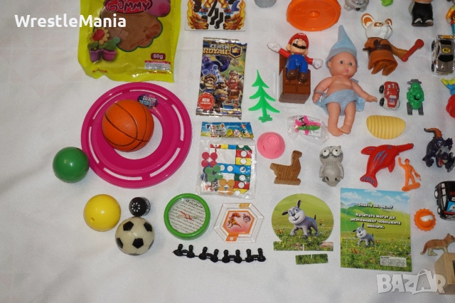 Голям Лот от Фигурки Направени За Mcdonalds Kinder Burger King и други 2.3кг , снимка 8 - Колекции - 51950637