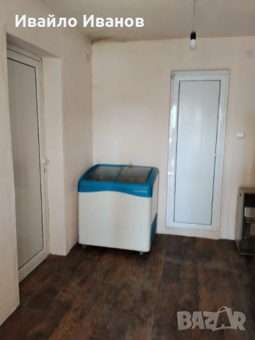 Къща с двор, снимка 10 - Къщи - 53863344