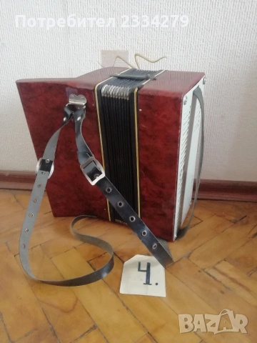 Стари детски музикални инструменти, чинели, дайре, акордеон. , снимка 12 - Антикварни и старинни предмети - 49777852