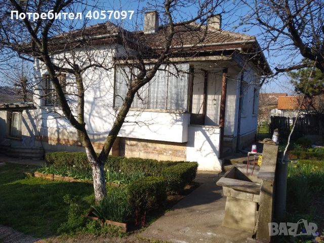 Къща с двор в село Градец, Видин., снимка 1 - Къщи - 45157009