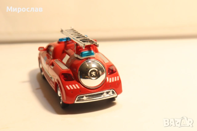 1:43 DEL PRADO PEUGEOT КАМИОН ПОЖАРНА КОЛИЧКА МОДЕЛ, снимка 6 - Колекции - 53691565