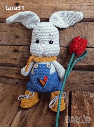 Плетено зайче с лале