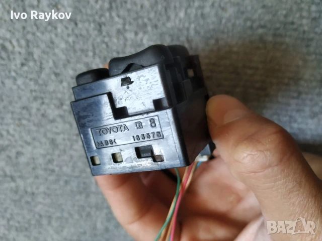 Бутони , огледала за Toyota Sequoia ,Rav4  , 183575 , снимка 9 - Части - 50256595