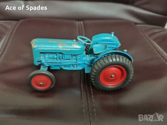Стара Метална Играчка Трактор, снимка 1 - Колекции - 45902008