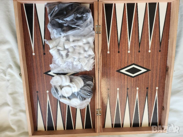 шах - голям к-т фигури+пулове/зарове, малък пирографиран 17х17 см , снимка 4 - Шах и табла - 52583035