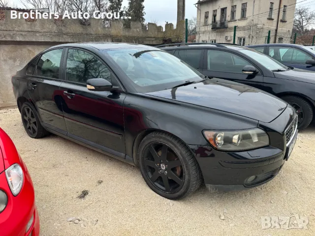 Volvo S40 1.8i, 2006 г. - 2500 лв., снимка 2 - Автомобили и джипове - 47309260