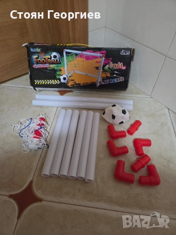 Чисто нов детски комплект за футбол, предназначен за игра на закрито