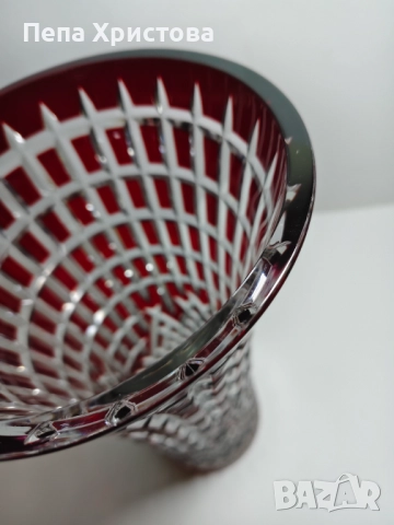 Ваза от двуслоен рубинен оловен кристал , снимка 7 - Вази - 52595984