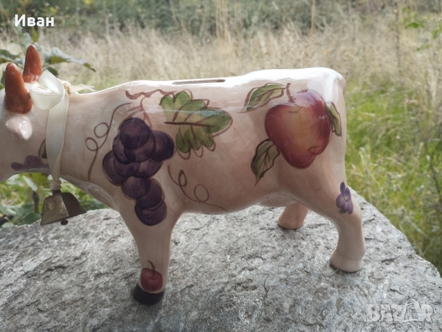 Порцеланова декоративна фигурка на крава-касичка,, снимка 4 - Декорация за дома - 52370564