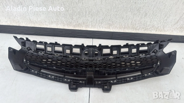 Централна решетка предна броня Kia Xceed X-Ceed година 2019 2020 2021 2022 код 86350J7VAO , снимка 3 - Аксесоари и консумативи - 52688849