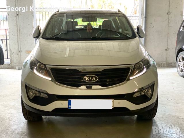 Kia Sportage 2.0 CRDI, снимка 2 - Автомобили и джипове - 42108176