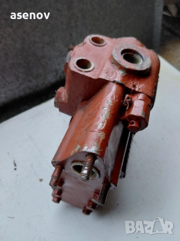 разпределител, снимка 5 - Резервни части за машини - 53987570