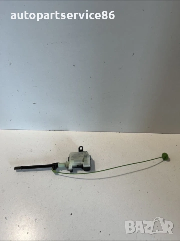 Механизъм за капачка на резервоара за Volvo S60 2.0 TDI (2012) 861131-36