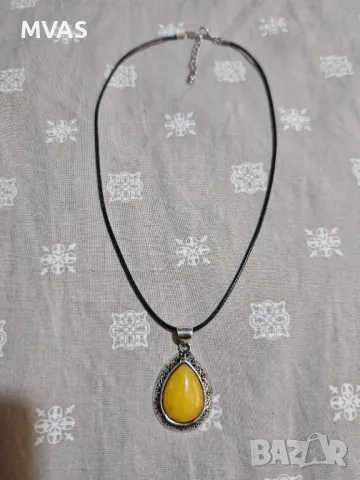 Ново колие медальон зелен авантюрин жълт яспис, снимка 2 - Колиета, медальони, синджири - 49924639