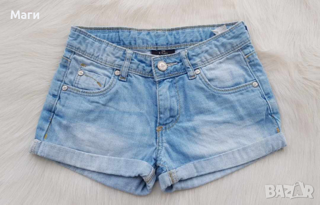 Къси дънкови панталони 8-9 години, снимка 1 - Детски къси панталони - 44988227