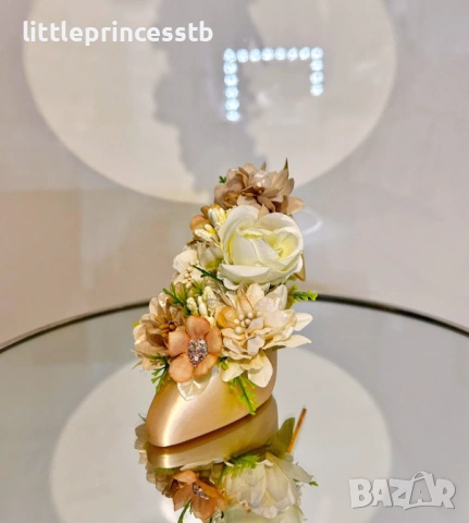 Подаръци за 8-ми март, елегантни обувки с цветя , снимка 12 - Изкуствени цветя - 53573246