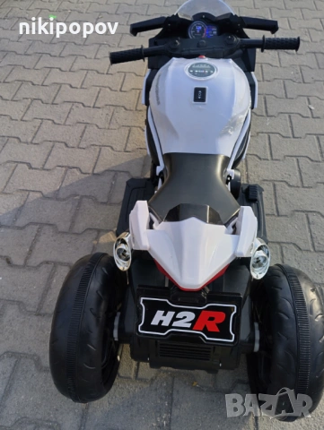 KAWASAKI акумулаторен мотор NINJA бял, снимка 6 - Детски велосипеди, триколки и коли - 53569656