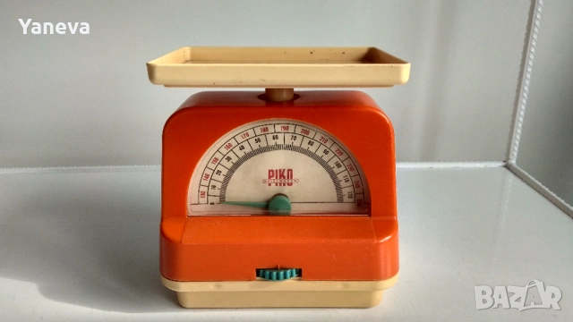 Vintage , детски кантар на марка PIKO . Цена 15 евро. , снимка 5 - Образователни игри - 53512865