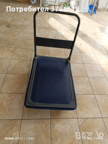 Количка на колела за пренасяне на багаж със згъваема дръжка