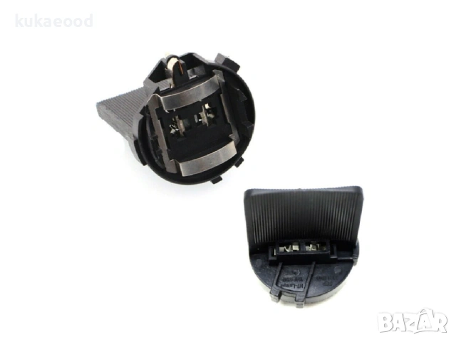 Фасунга за фар VW Passat B8, снимка 3 - Части - 54066013