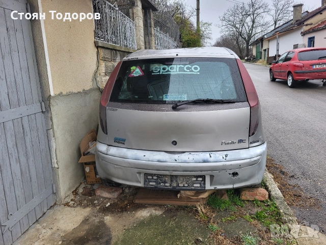 Fiat Punto 1.9 jtd, снимка 3 - Автомобили и джипове - 52902759