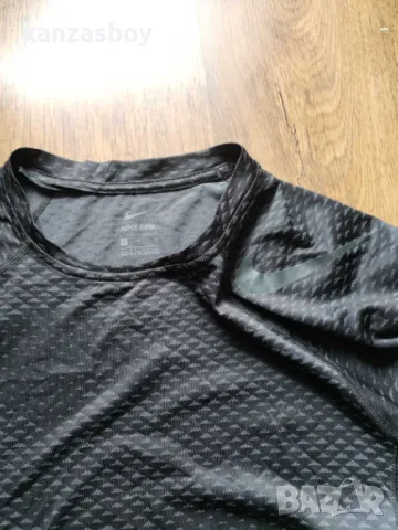Nike Pro Dri-FIT T-Shirt - страхотна мъжка тениска M, снимка 2 - Тениски - 49798491