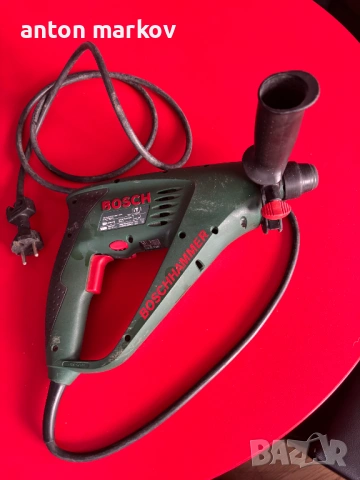 Ударна бпрмашина, къртач, BOSCH-PBH 2000 RE, снимка 2 - Бормашини - 53240922