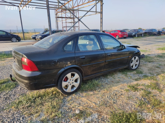 Продавам Опел Вектра Б 2.2 125 зендер НА ЧАСТИ /Opel Vectra B 2.2 dti, снимка 2 - Автомобили и джипове - 51827847