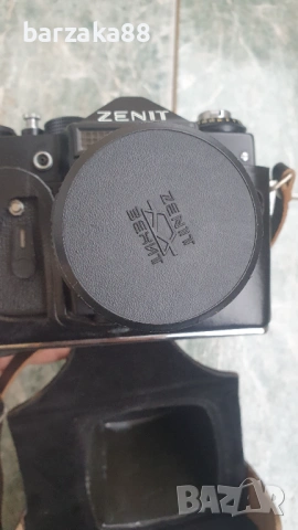Зенит 11 с кутия и Калъф + Светкавица, снимка 6 - Фотоапарати - 53282730
